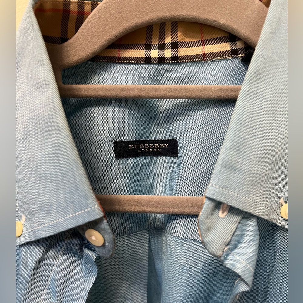 Men’s medium Burberry medium dress shirt, 100% cotton